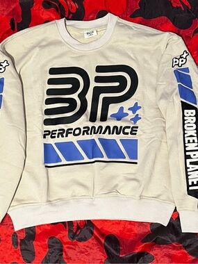 Performance Crewneck Sweatshirt - Cream & Blue